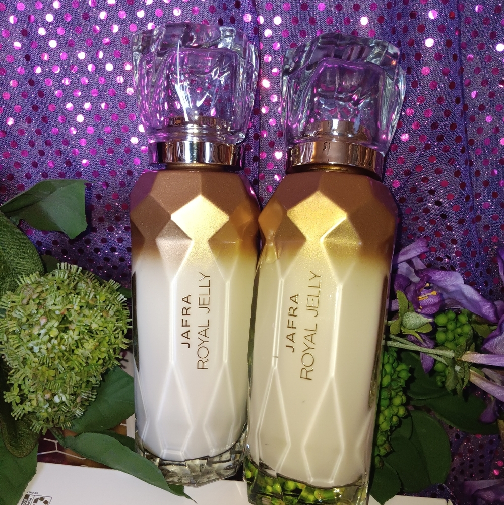 6.7 Oz Each 2 JAFRA Royal Jelly Bottles in Gold and Cream
